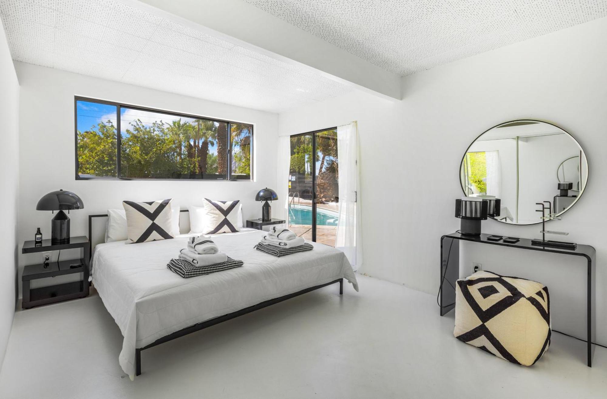 Former Steve Mcqueen'S Home Palm Springs Exterior photo