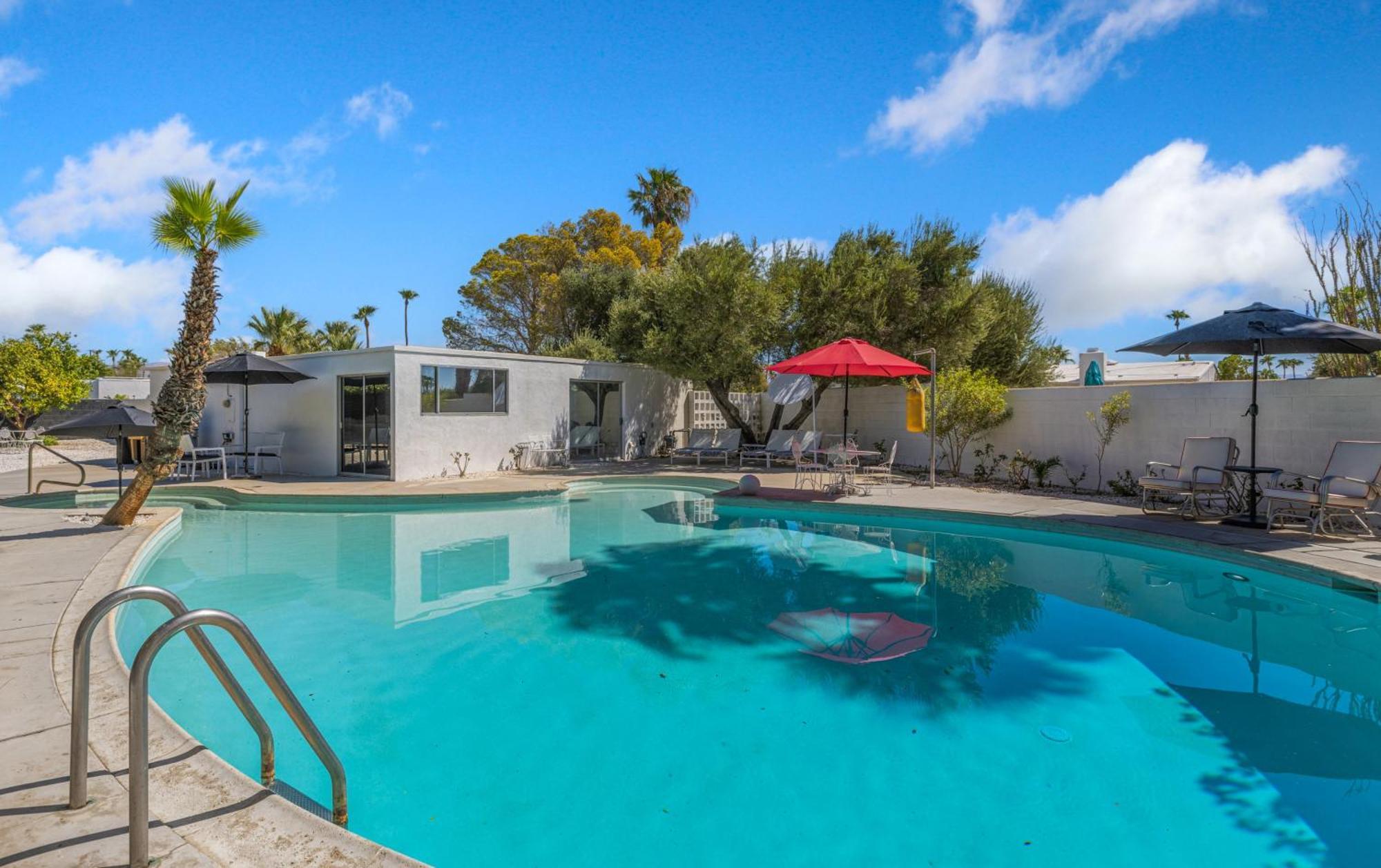 Former Steve Mcqueen'S Home Palm Springs Exterior photo